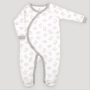 New 100% cotton Snugabye hedgehog print kimono sleeper. unisex 6-9 months